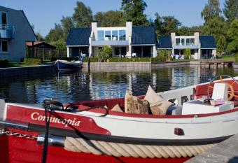 Amsterdam / Loosdrecht Rien van den Broeke Village has Balcony rooms