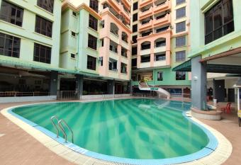 Marina Cove Home Hotel by Gootrip has Balcony rooms