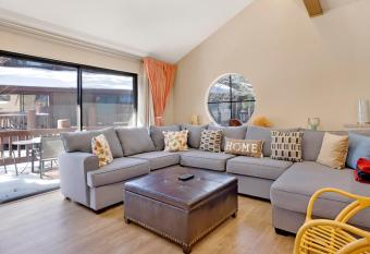 Boulder Bay Condo by Big Bear Vacations Lakeside Townhome Mins To Activities allows 18 year olds to book a room