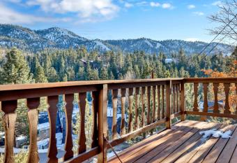 Yosemite Slope Views by Big Bear Vacations Modern Moonridge Ski View Chalet allows 18 year olds to book a room