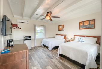 Sun Outdoors Marathon allows 18 year olds to book a room