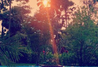 MANILTOA Resort-Restaurant has Balcony rooms