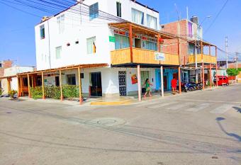 HOSPEDAJE WELCOME paracas has Balcony rooms