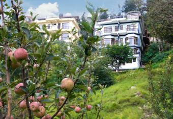 LivingStone 2BHK Homestay Mashobra has Balcony rooms