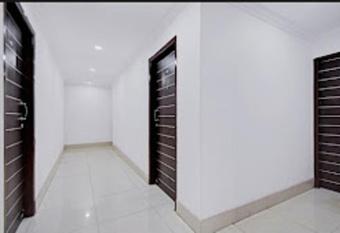 HOTEL DREAM has Smoking rooms