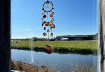Ferienhaus Jeff am Wasser n  he Ijsselmeer Ferienpark Vislust has Balcony rooms