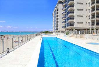 R439 La Manga Beach Club MangaNorte allows 18 year olds to book a room