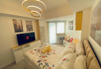 Sweet Retreat Studio Azure North has Balcony rooms