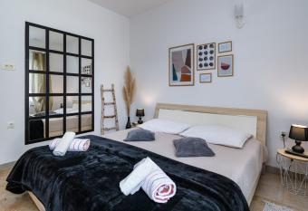 Holiday Apartment Mima Opatija has Balcony rooms