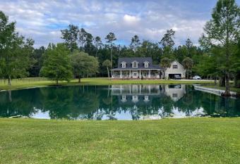Country Villa pool hot tub game room pond has rooms with a private hot tub