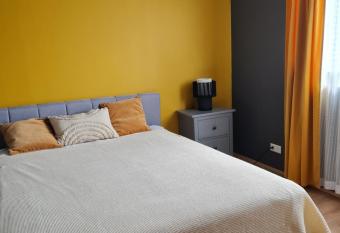 FLOWER HOUSE has Balcony rooms