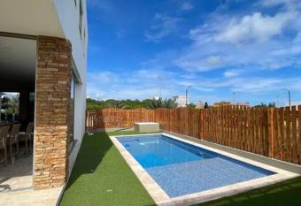 Amazing villa in club house with pool/beach has Balcony rooms