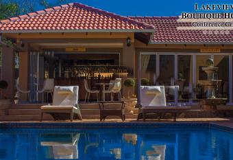 Lakeview Boutique Hotel & Conference Center has Balcony rooms