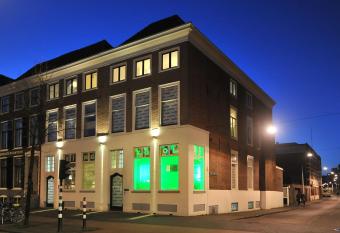 Will & Tate City Stay allows 18 year olds to book a room