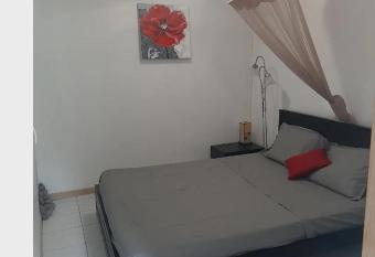 L  Eau thentique has Balcony rooms