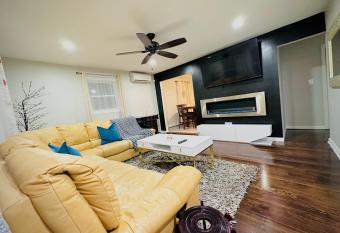 Savvy Beach Stay has Balcony rooms