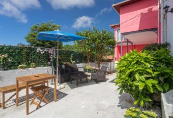 Happy Holiday Sintra has Balcony rooms