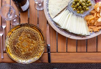 Peonia Sunlight Villa has Balcony rooms