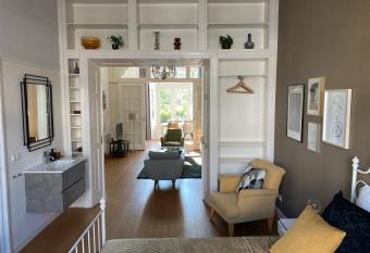 Appartement Downtown has Balcony rooms