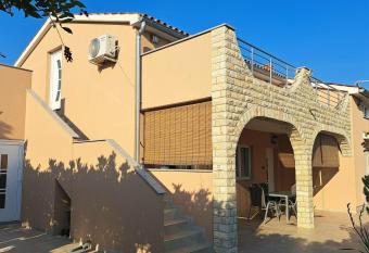 Apartman Melita has Balcony rooms