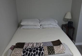 Green&White House allows 18 year olds to book a room