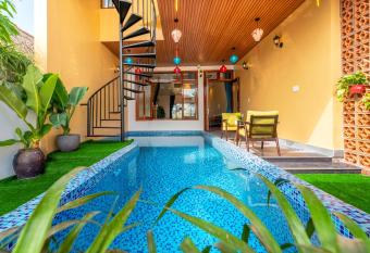 An Bang Chic Villa has Balcony rooms