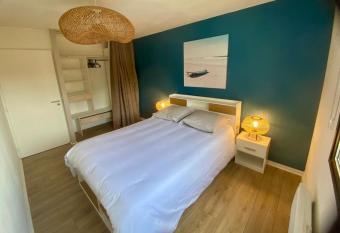 Blue ocean has Balcony rooms