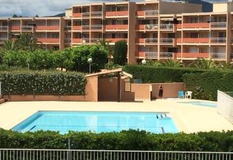 studio cabine quatre couchages class   2   toiles has Balcony rooms