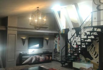            dessa has Balcony rooms