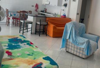 Serena e tranquilla casa vacanze in centro has Balcony rooms