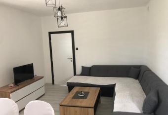 Apartman M&D has Balcony rooms