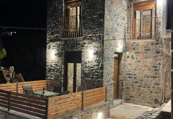 Casa Marel allows 18 year olds to book a room