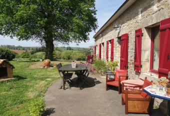 Ma Vraie Nature has Balcony rooms