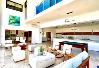 Luxury villa 33 has Balcony rooms