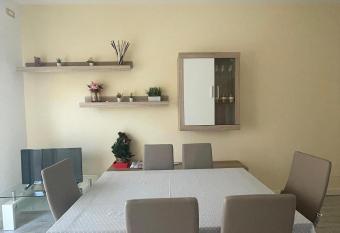 La Magnolia Apartments V has Balcony rooms