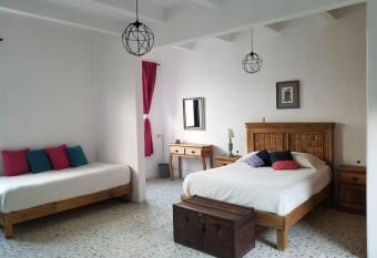 Depa en Segundo Piso, Centro. Roof Garden has Balcony rooms