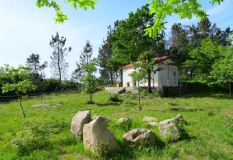 Casinha Rubi  es has Balcony rooms