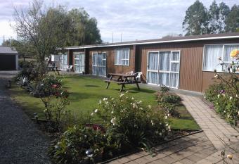 Mt Dobson Motel has Balcony rooms