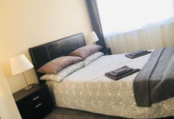 AC Lounge 119 allows 18 year olds to book a room