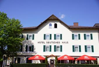 Hotel Deutsches Haus allows 18 year olds to book a room