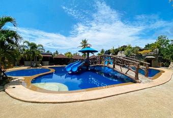 RedDoorz Premium at Ocean Heaven Resort Cebu allows 18 year olds to book a room