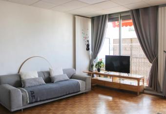 A charming apartment for a pleasant stay has Balcony rooms