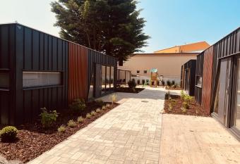 Residence 7 has Balcony rooms