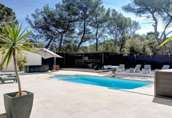 Splendide villa C  te d Azur has Balcony rooms