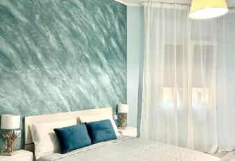 Favola Bed&Breakfast allows 18 year olds to book a room