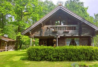 K  rre Puhketare has Balcony rooms