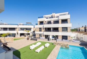 Viente Cien has Balcony rooms