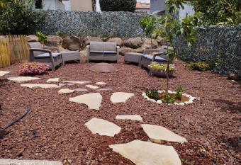 Limor-resident allows 18 year olds to book a room