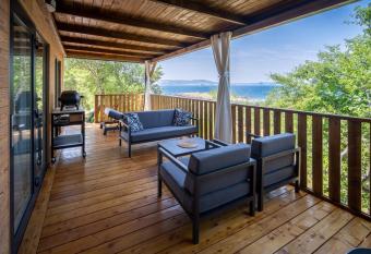 Luxury Home Sanella has Balcony rooms