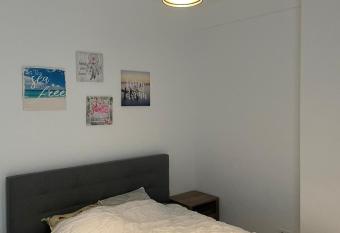 Apartament Mamaia Nord Mackerel has rooms with a private hot tub